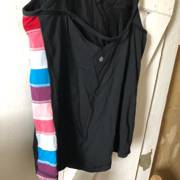 Black halter style tank top - Picture 3 of 3